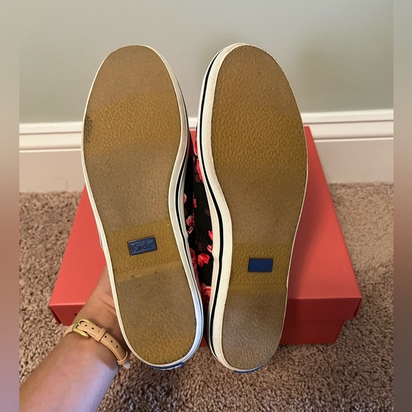 Kate Spade Keds Red Rose Black Canvas Sneakers Tennis Shoes Size 8 - Picture 9 of 11